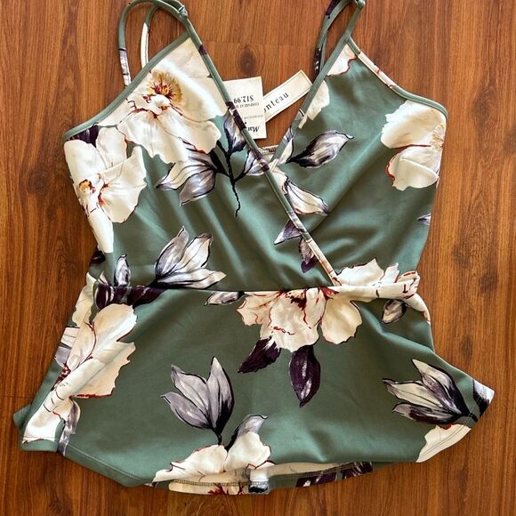 NWT Monteau Marshalls green floral spaghetti strap top blouse with peplum size X - Picture 2 of 4